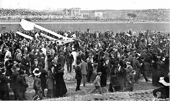 1911 accidente hipodromo LIEA.jpg